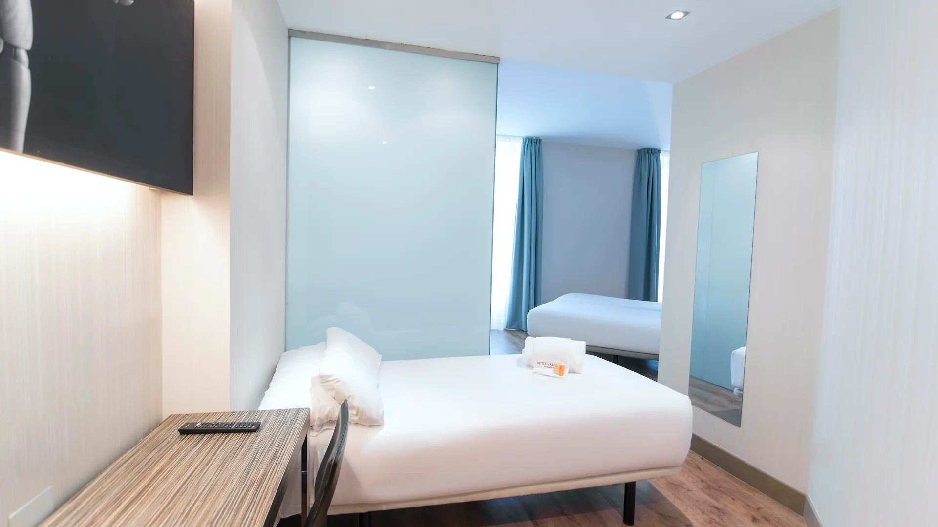 Otel Petit Palace Santa Cruz Sevilla